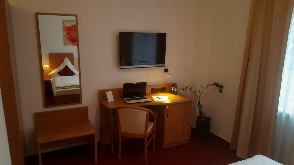 Tauwerk Hotel Wilhelmshaven Exterior photo